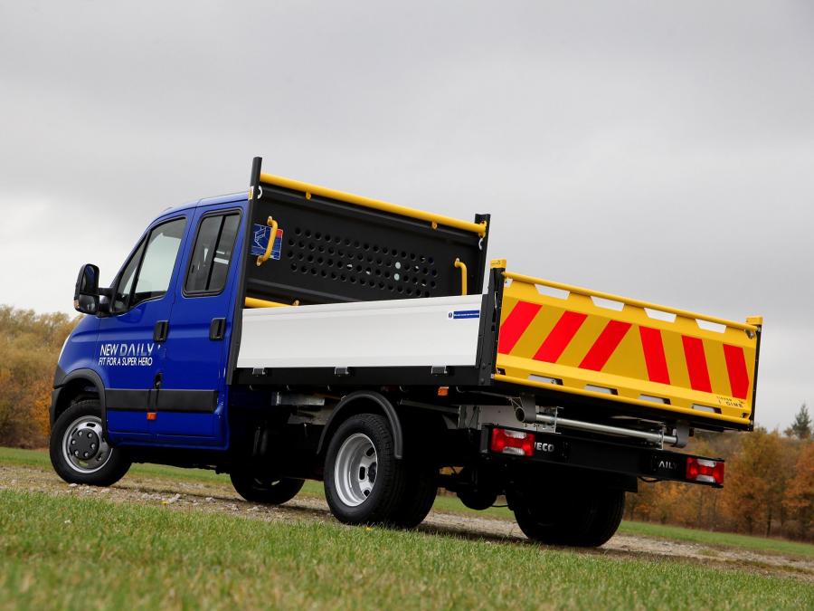  Iveco Daily Crew Cab 2011 года  (UK) (фото 2 из 3)